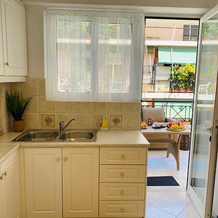 2 Bd Top Floor Aprt With Acropolis View Athen Exterior foto