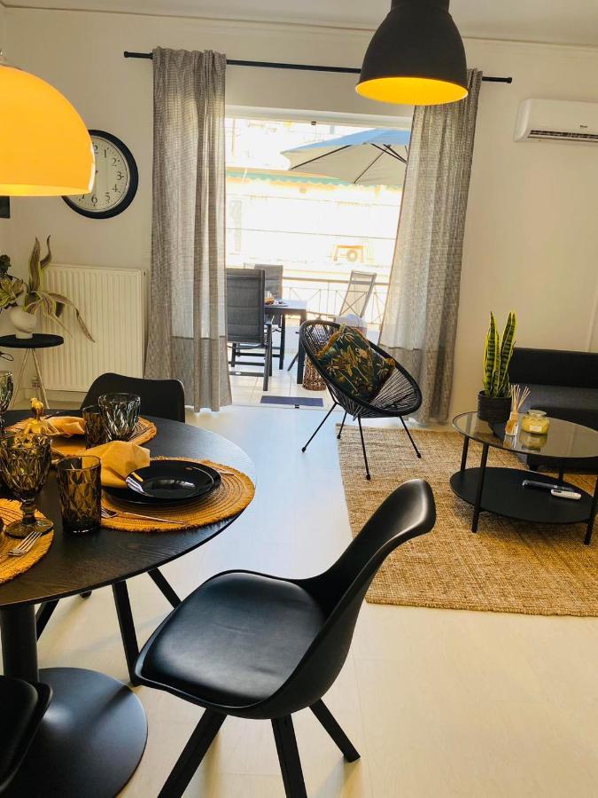 2 Bd Top Floor Aprt With Acropolis View Athen Exterior foto