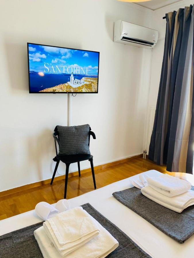 2 Bd Top Floor Aprt With Acropolis View Athen Exterior foto