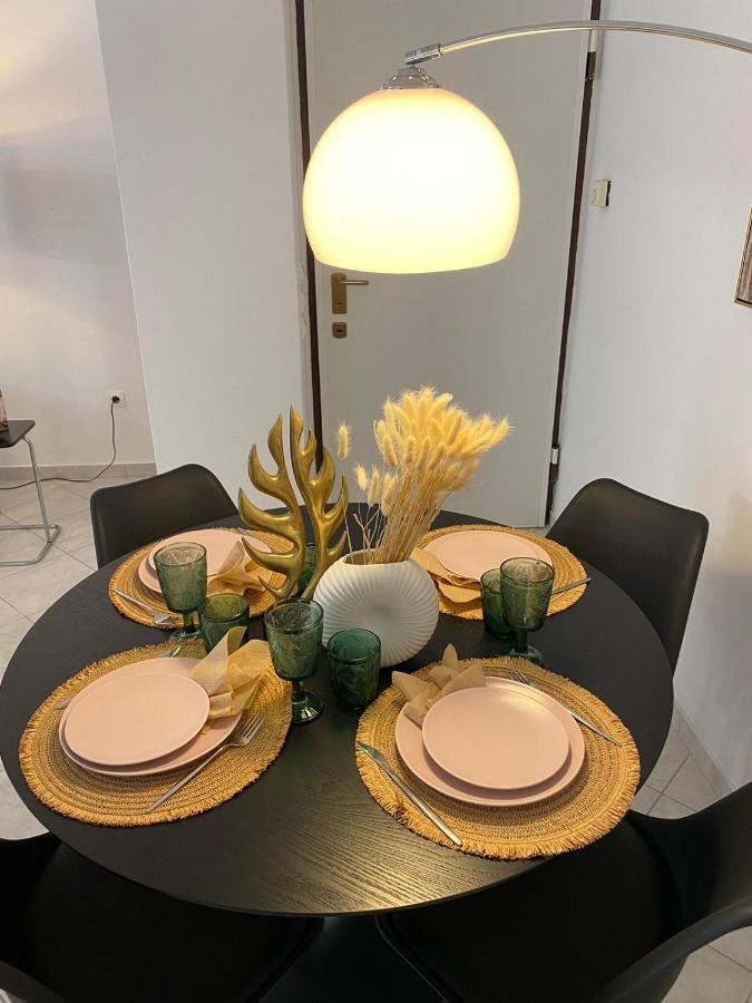 2 Bd Top Floor Aprt With Acropolis View Athen Exterior foto