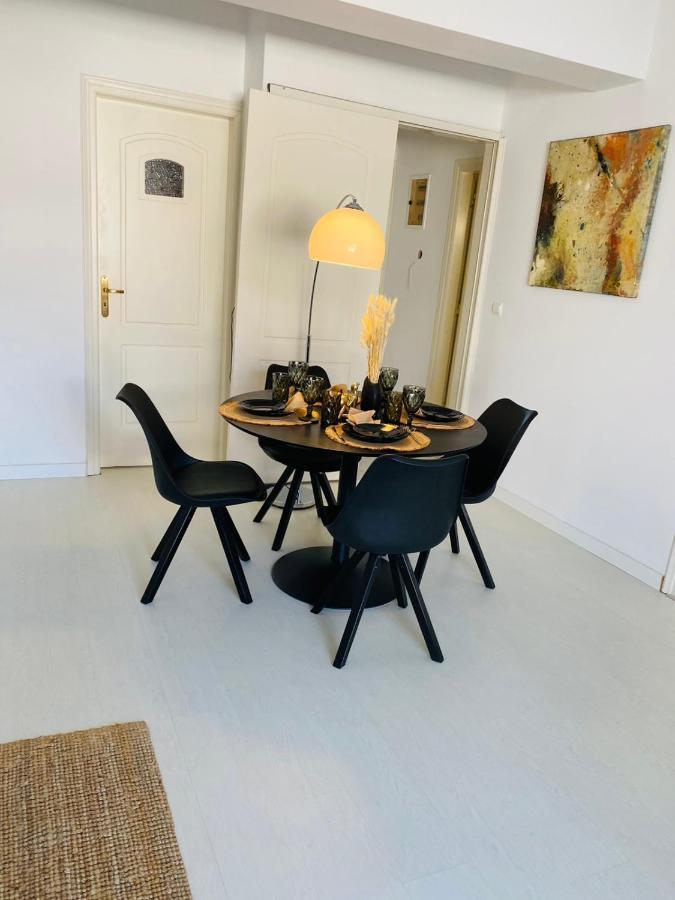 2 Bd Top Floor Aprt With Acropolis View Athen Exterior foto