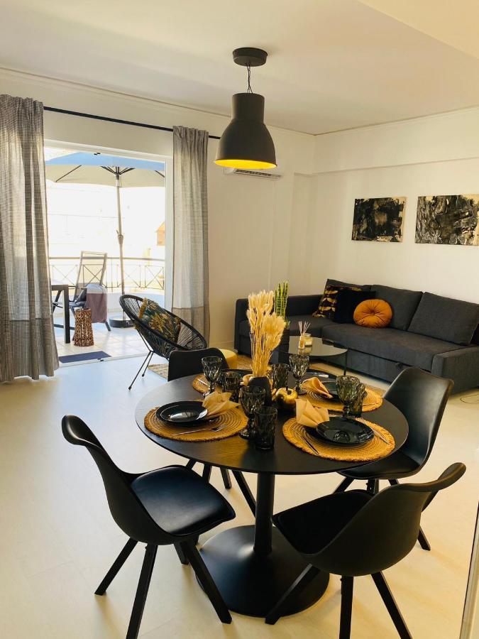 2 Bd Top Floor Aprt With Acropolis View Athen Exterior foto