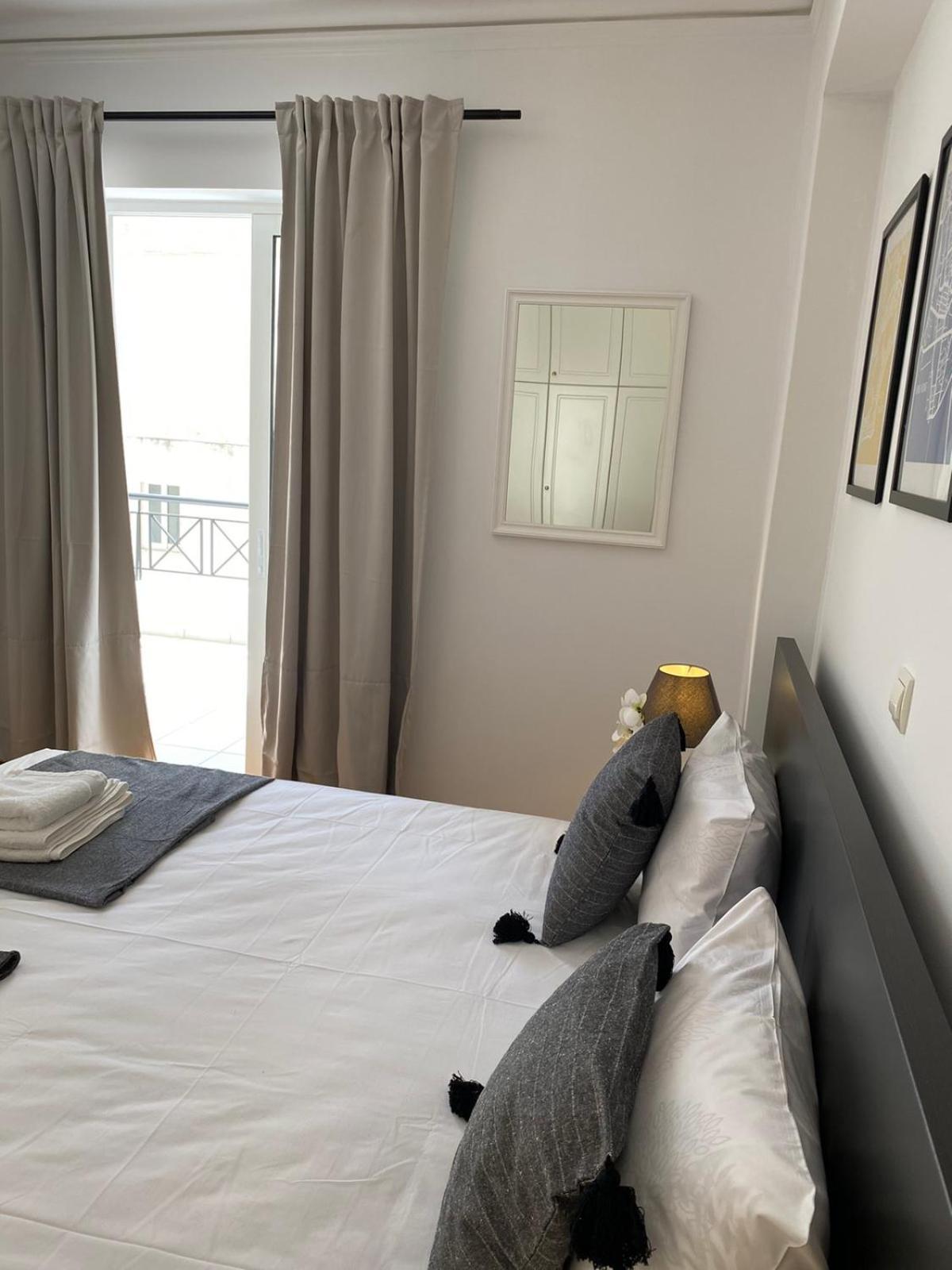 2 Bd Top Floor Aprt With Acropolis View Athen Exterior foto