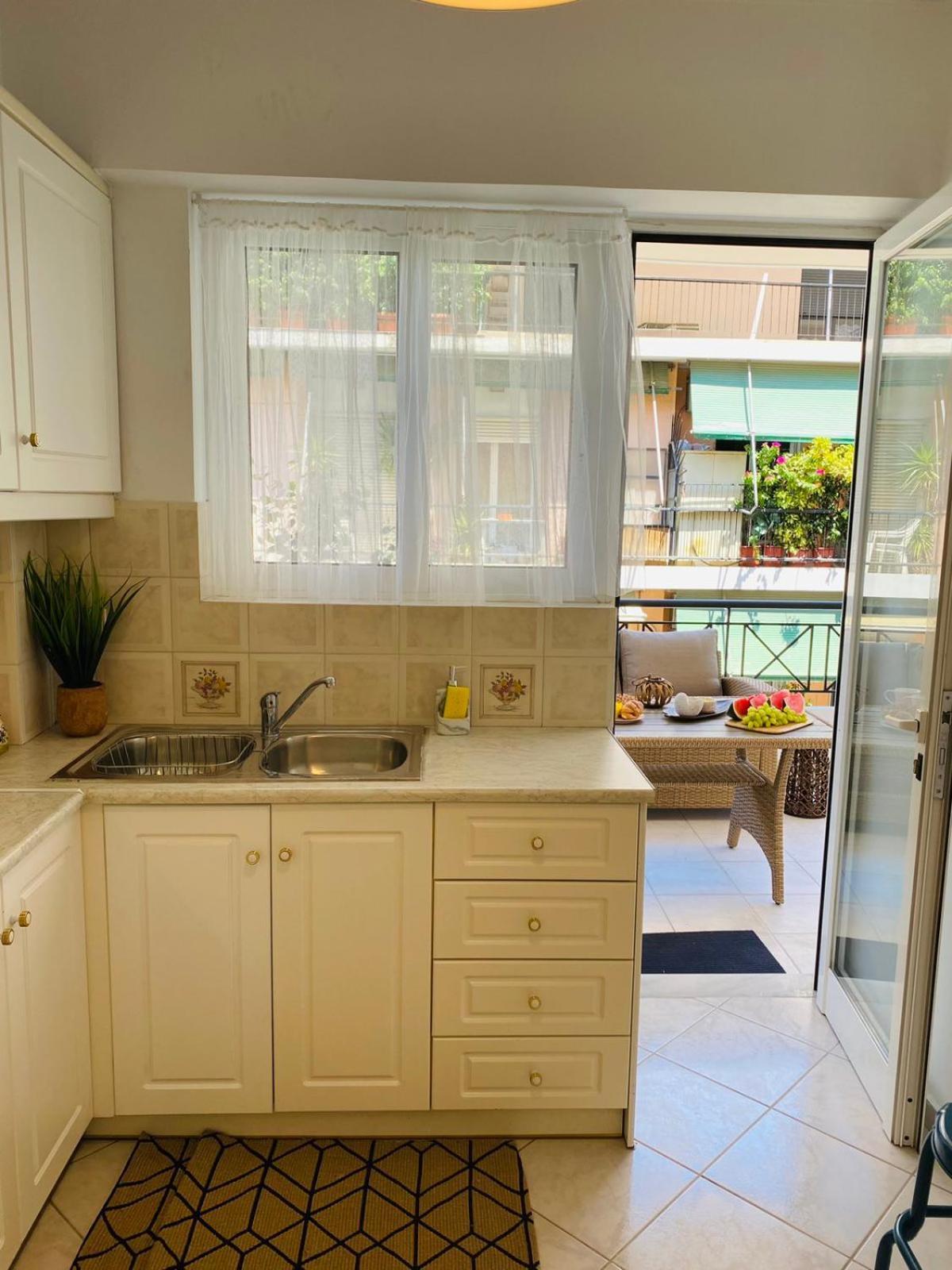 2 Bd Top Floor Aprt With Acropolis View Athen Exterior foto
